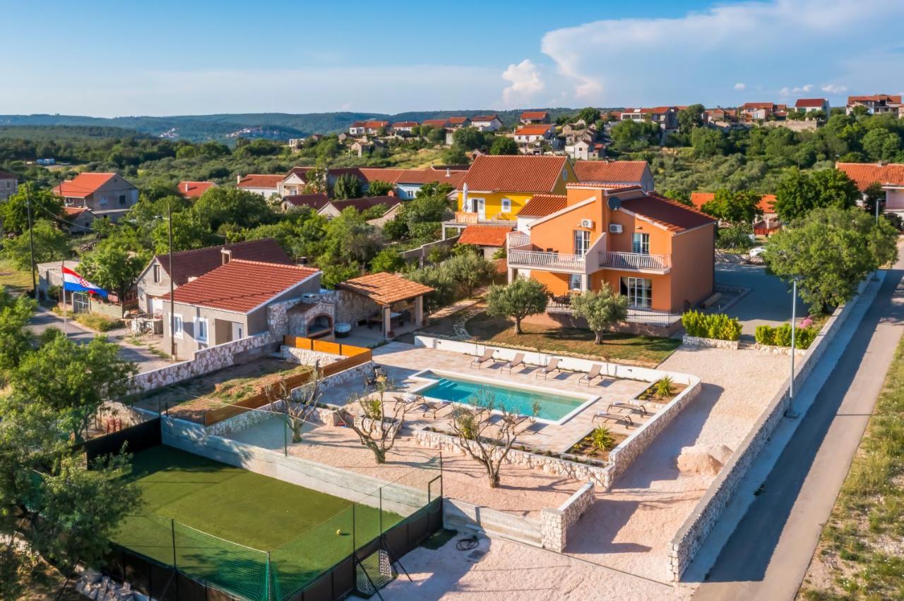 Vesna * Skradin