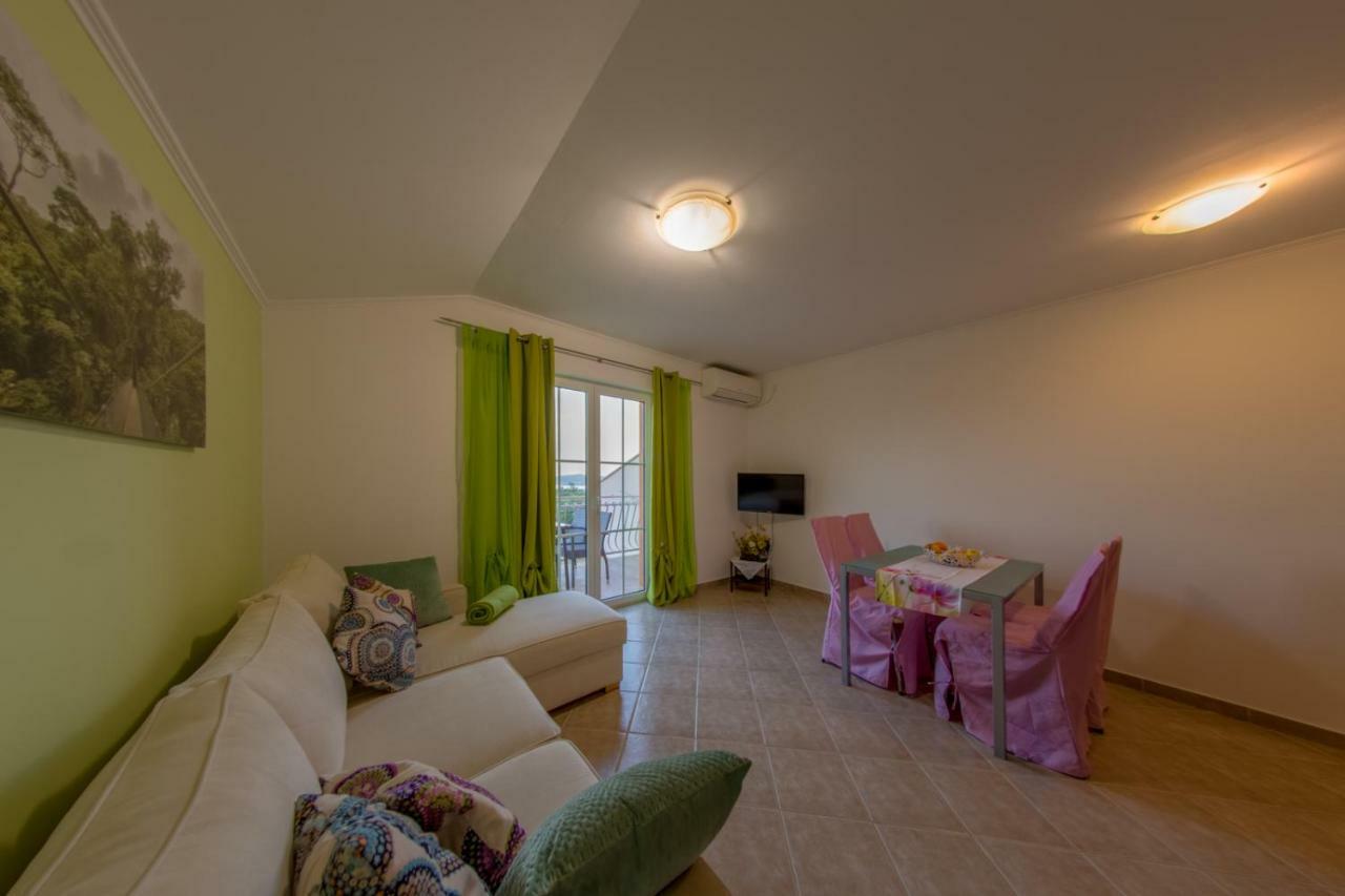 Apartment Vesna *